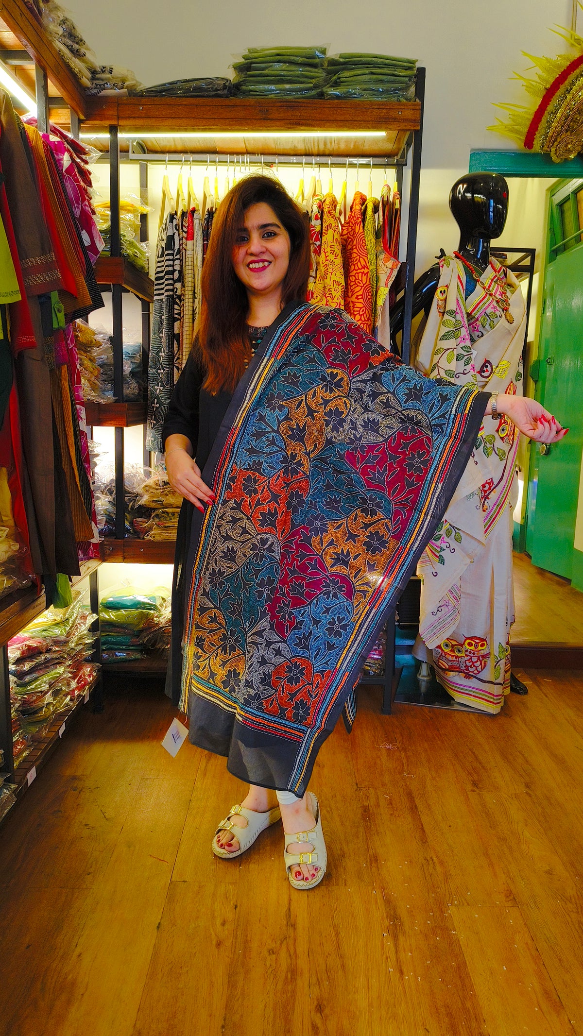 Black Multicolour Kantha Stole