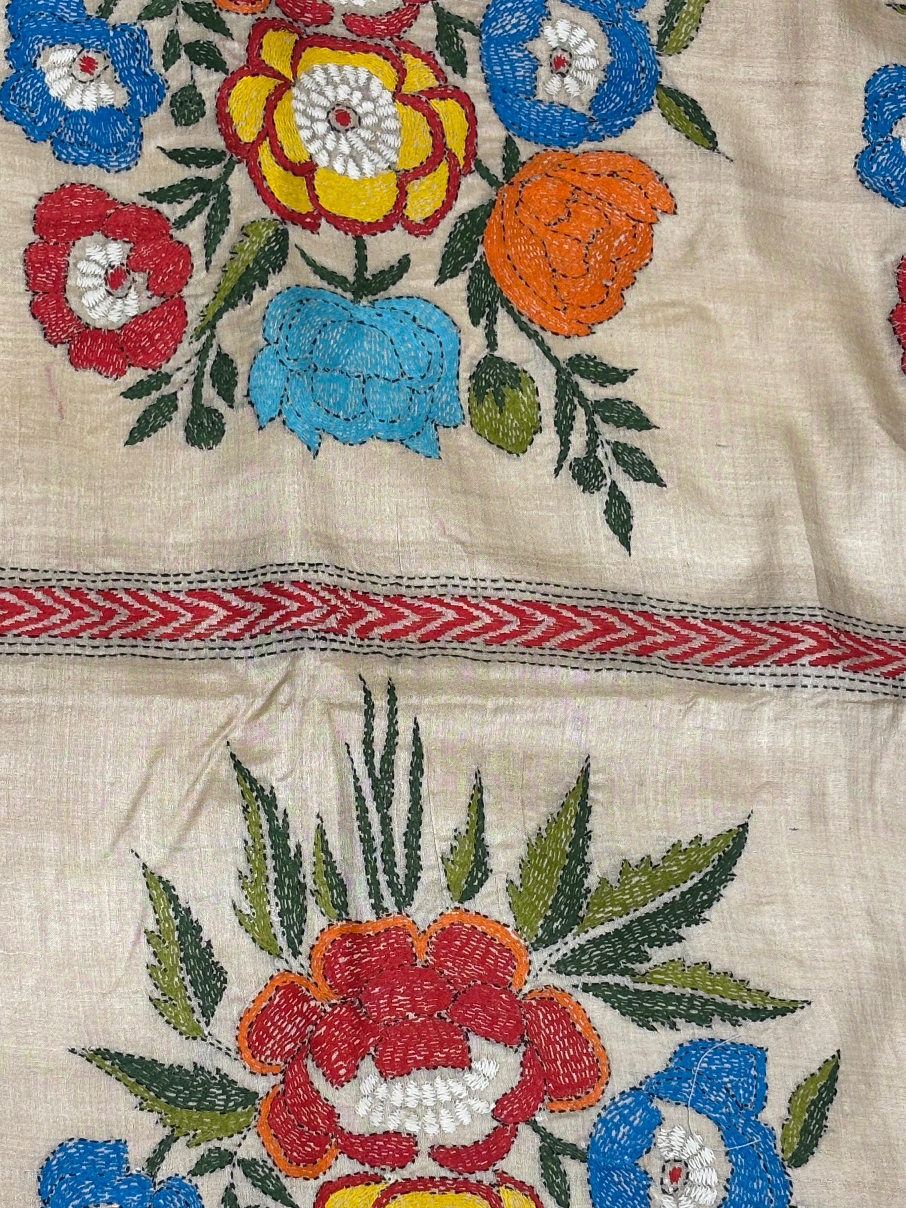 Floral motifs Tussar Saree