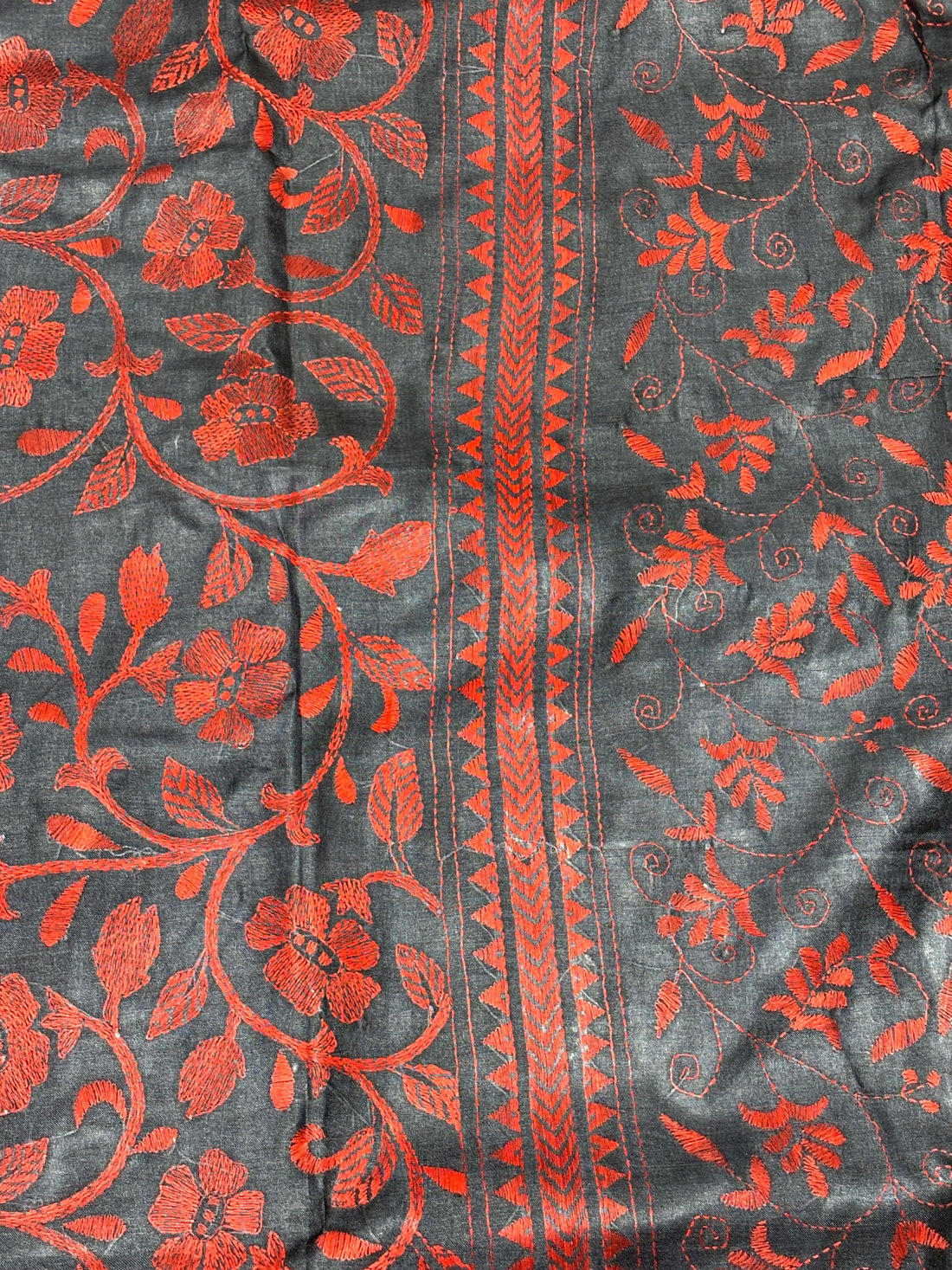 Red &amp; Black Floral Dyed Tussar Saree