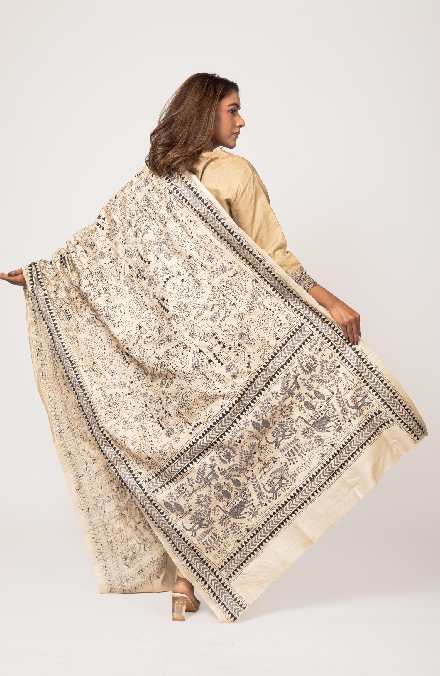 Black Fine Gachi Tussar Dupatta 36&