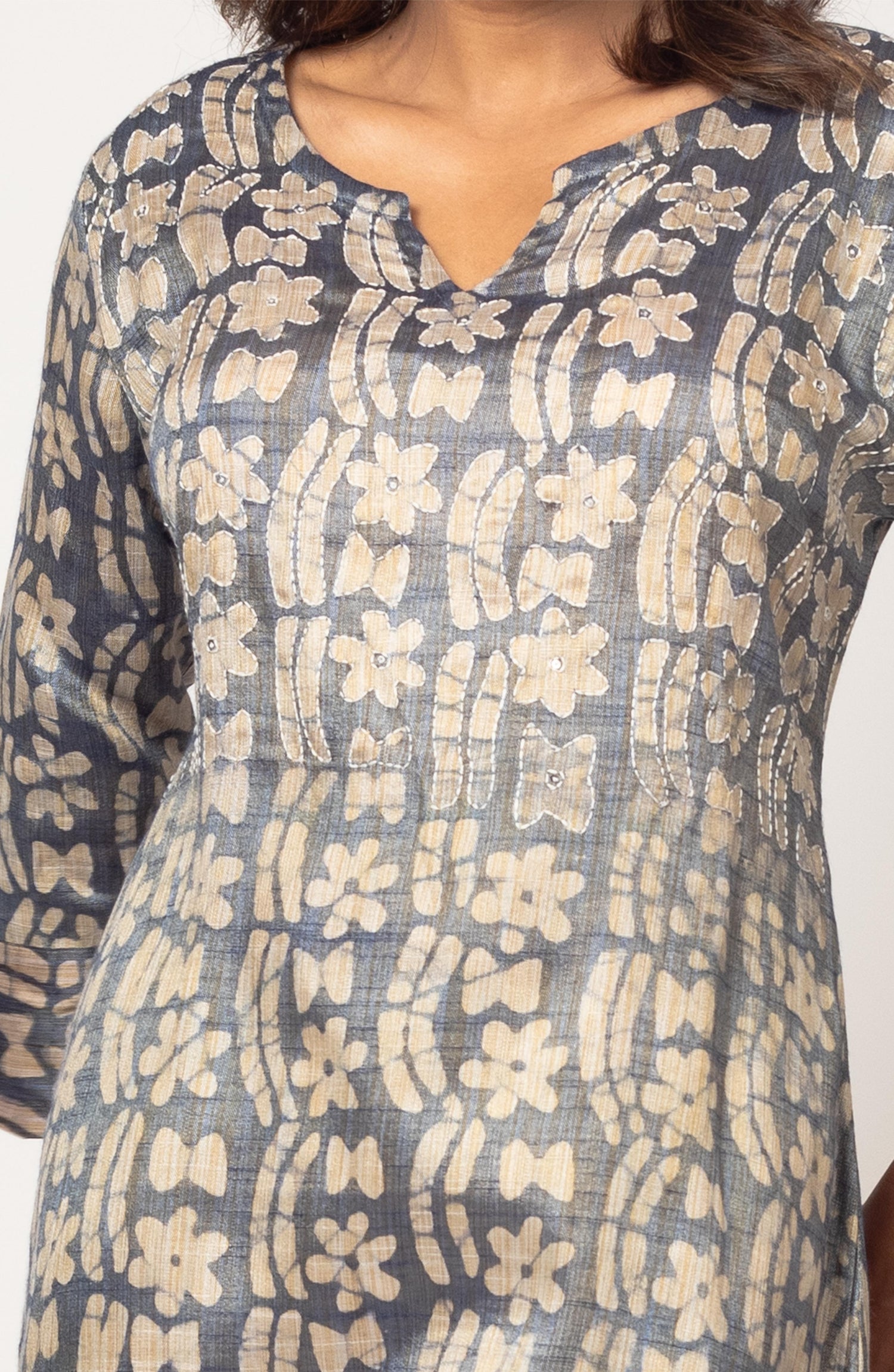 Grey Block Cotton Hand Embroidered Slim Fit Kurti