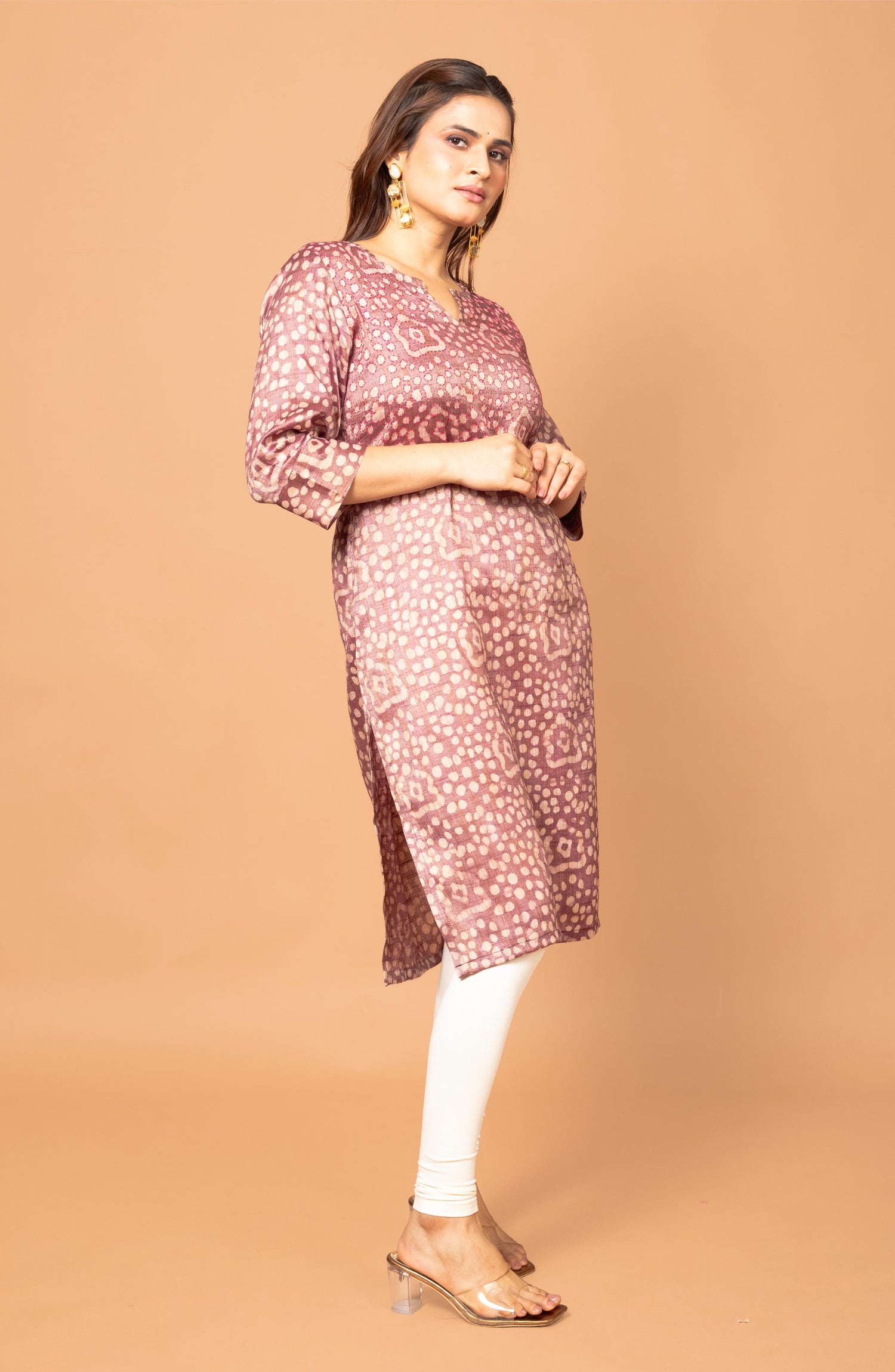 Magenta Block Cotton Hand Embroidered Slim Fit Kurti