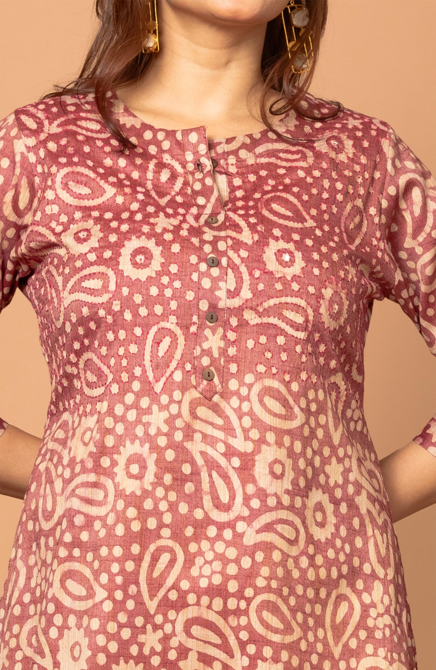 Magenta Block Print Viscose Hand Embroidered Slim Fit Kurti