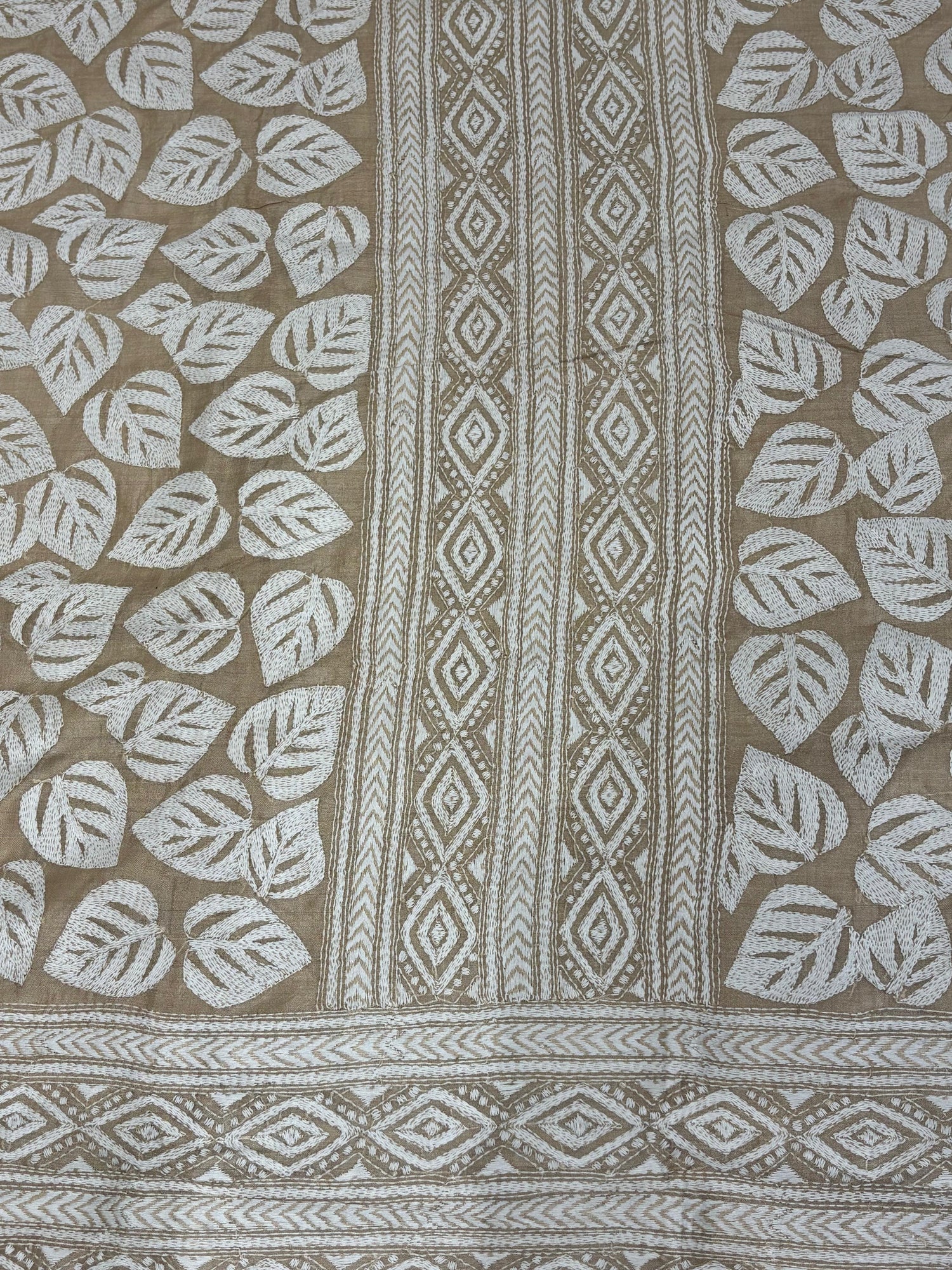 White Leaf Tussar Saree