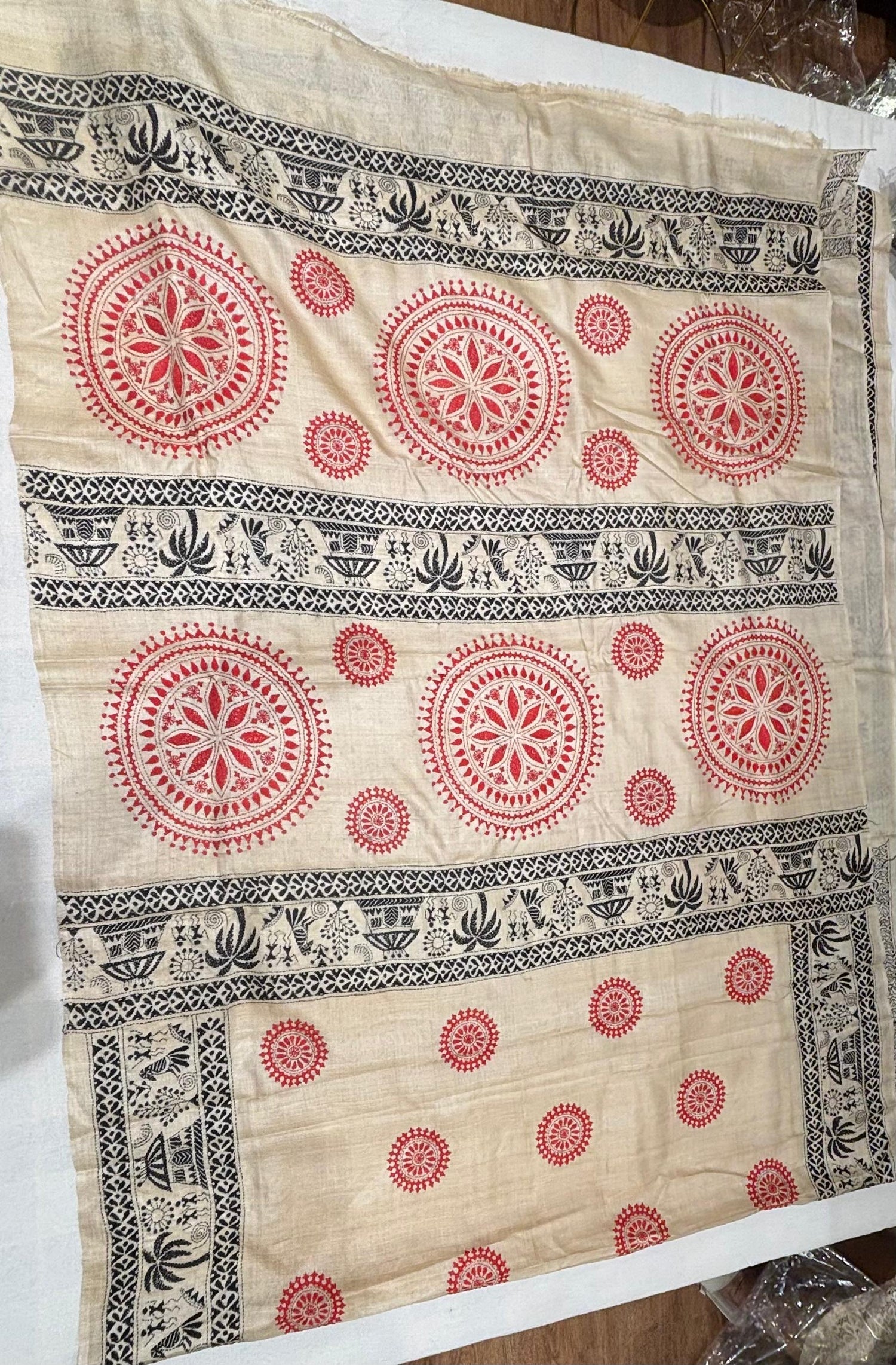 Red &amp; Black Worli design Tussar Saree