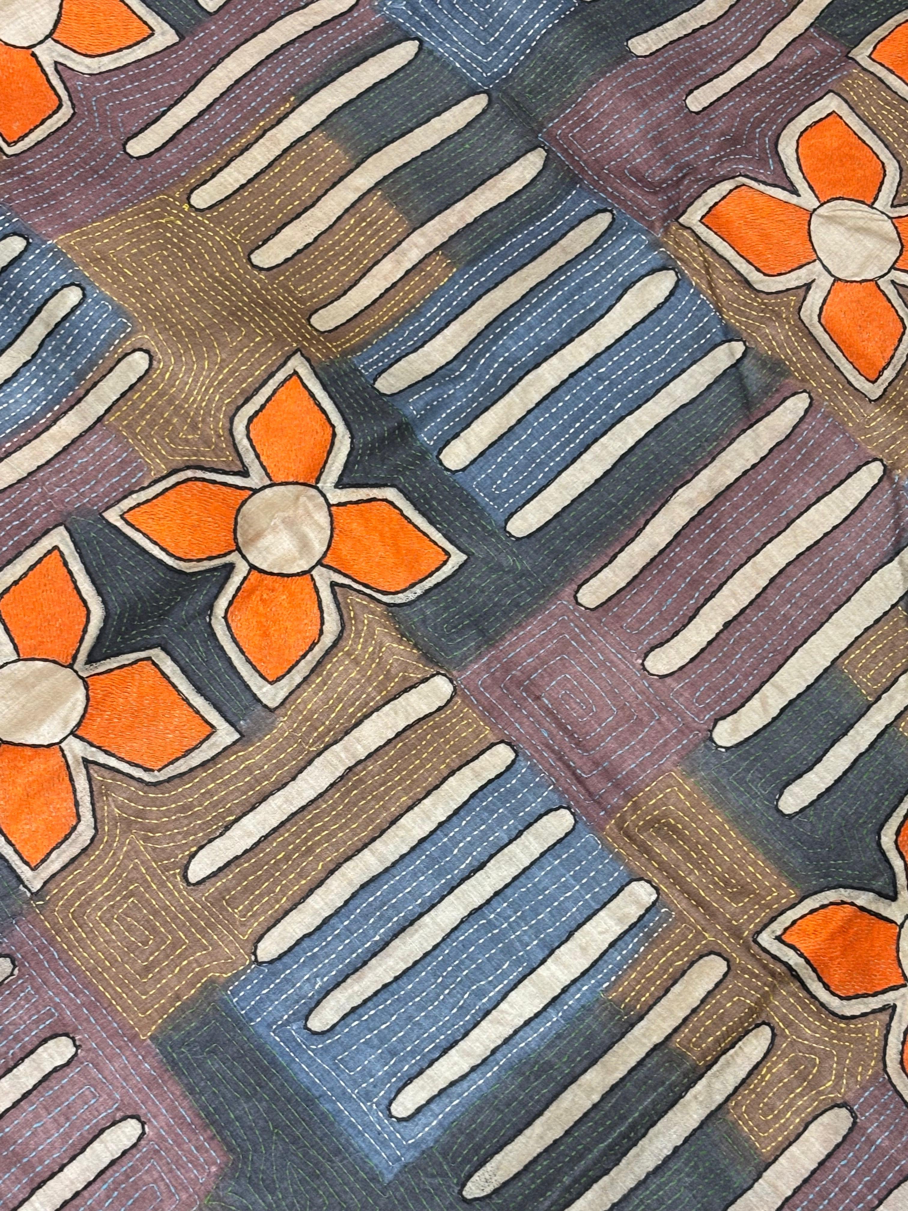 Multicolour Geometric Design Tussar Saree